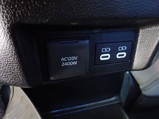 Used 2025 Toyota Tacoma TRD Off-Road AWD/4WD image 10