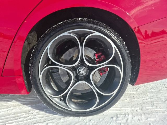 Used 2024 Alfa Romeo Giulia Veloce image 11