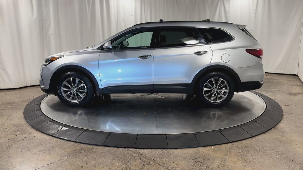 Used 2017 Hyundai Santa Fe SE image 7