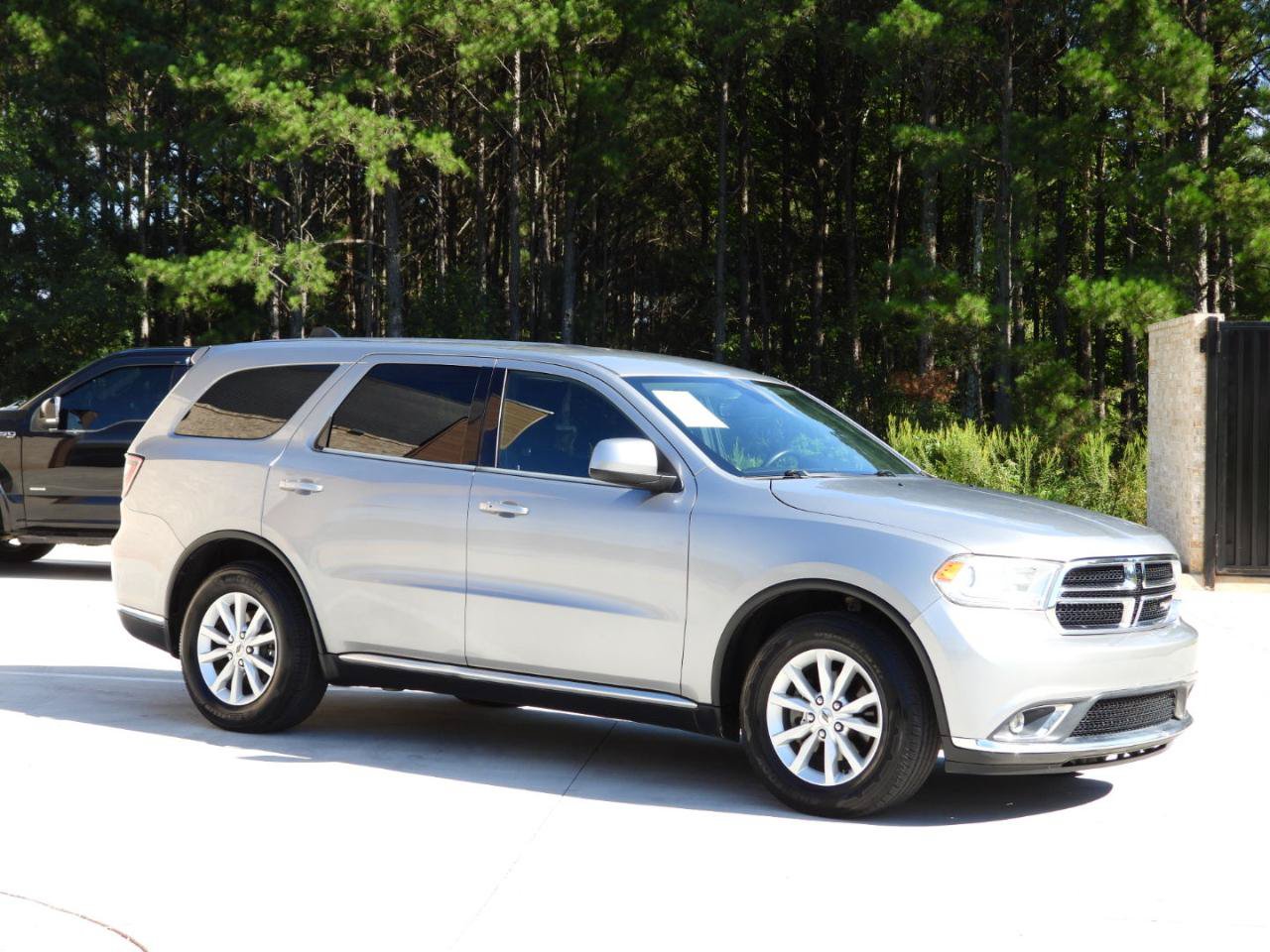 Used 2018 Dodge Durango SXT w/ 3rd Row Seating Group RWD image 34
