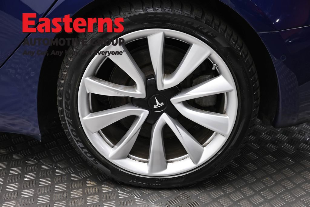 Used 2018 Tesla Model 3 Long Range image 8