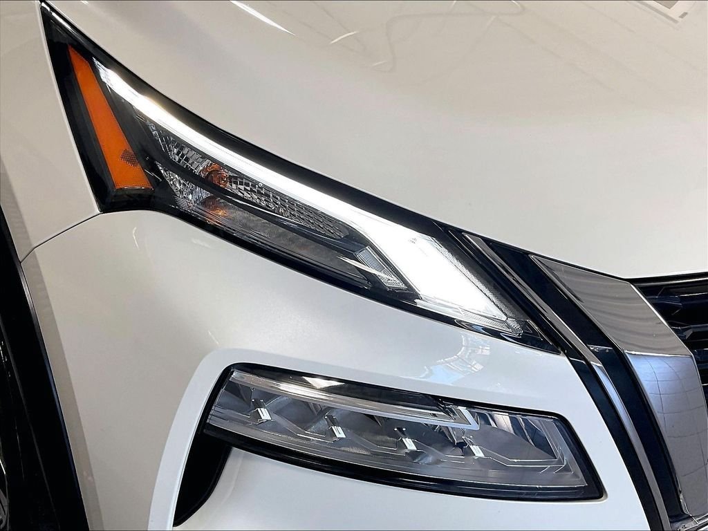 Used 2023 Nissan Rogue SV w/ SV Premium B Package AWD/4WD image 33