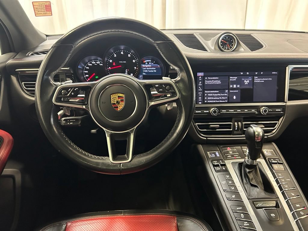 Certified 2021 Porsche Macan AWD/4WD image 9