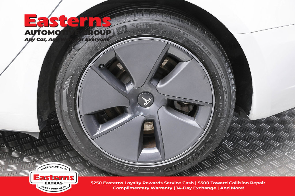 Used 2023 Tesla Model 3 Standard Range RWD image 9