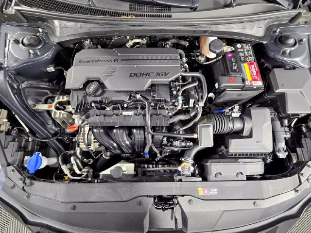 Used 2023 Hyundai Elantra SEL w/ Convenience Package FWD image 14