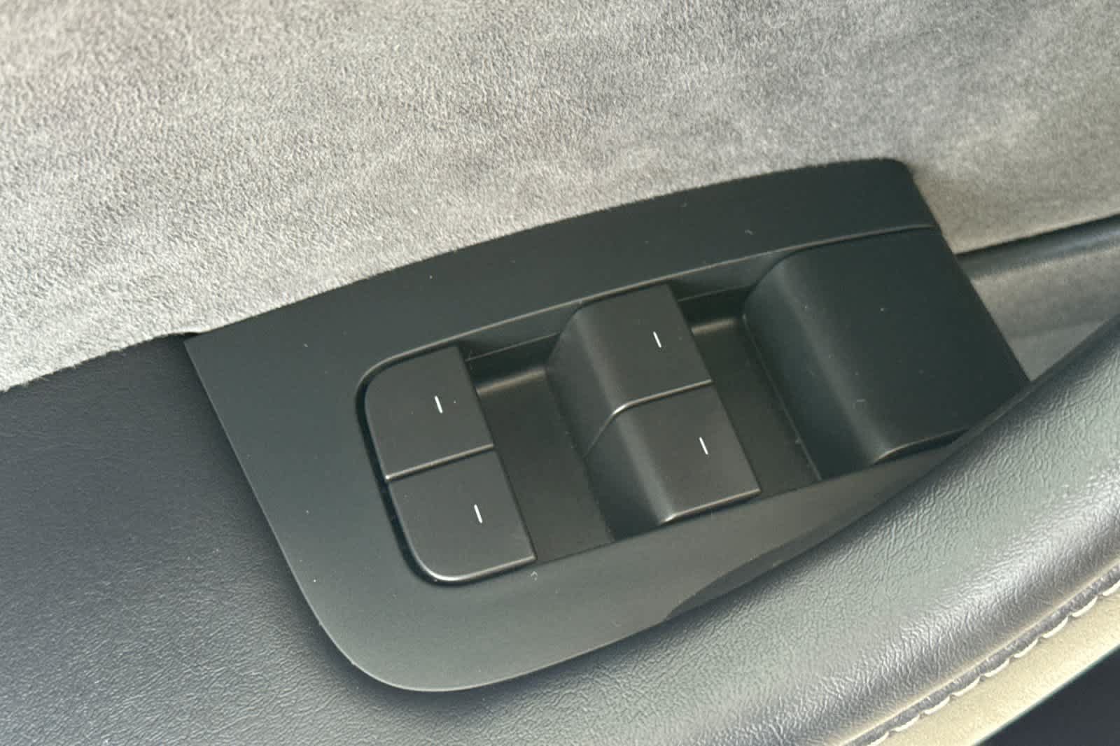 Used 2023 Tesla Model 3 Performance AWD/4WD image 13