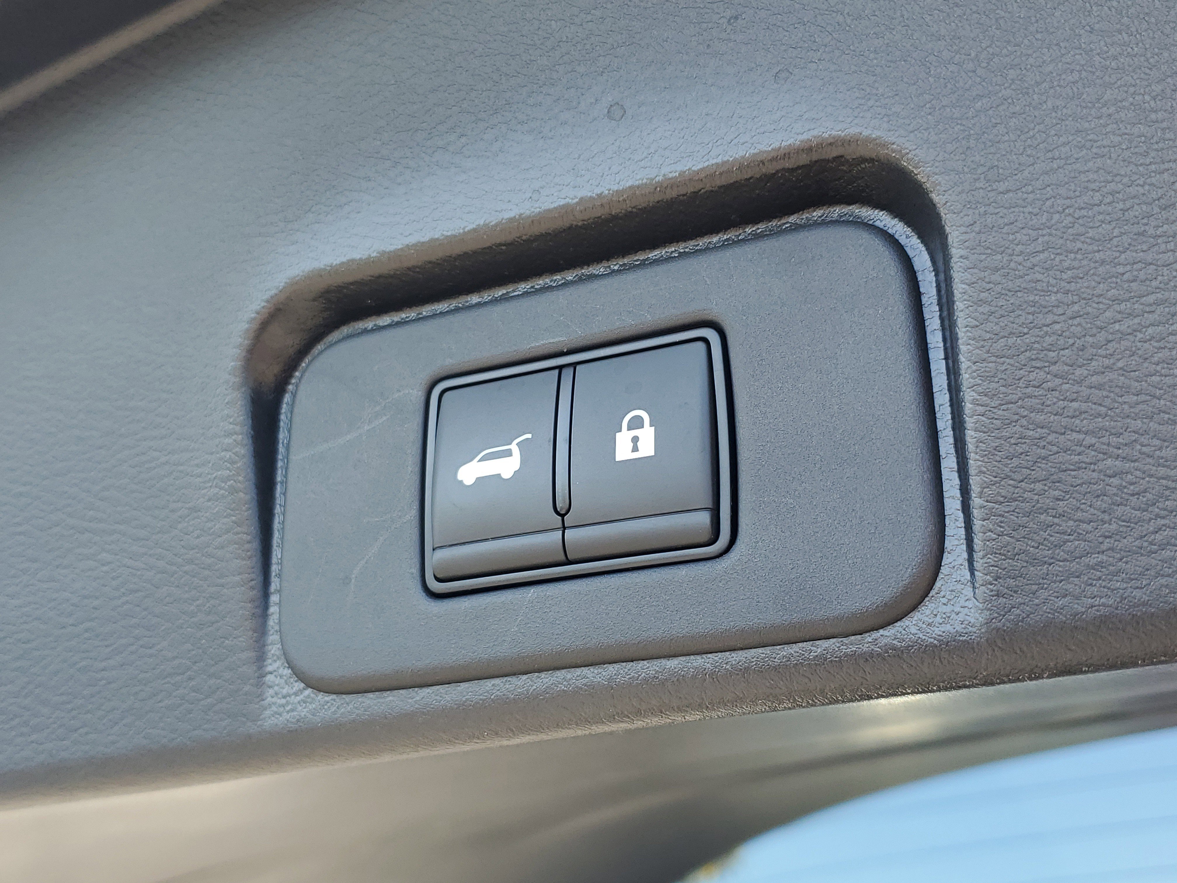 Certified 2023 Nissan Rogue SV w/ SV Premium B Package image 7