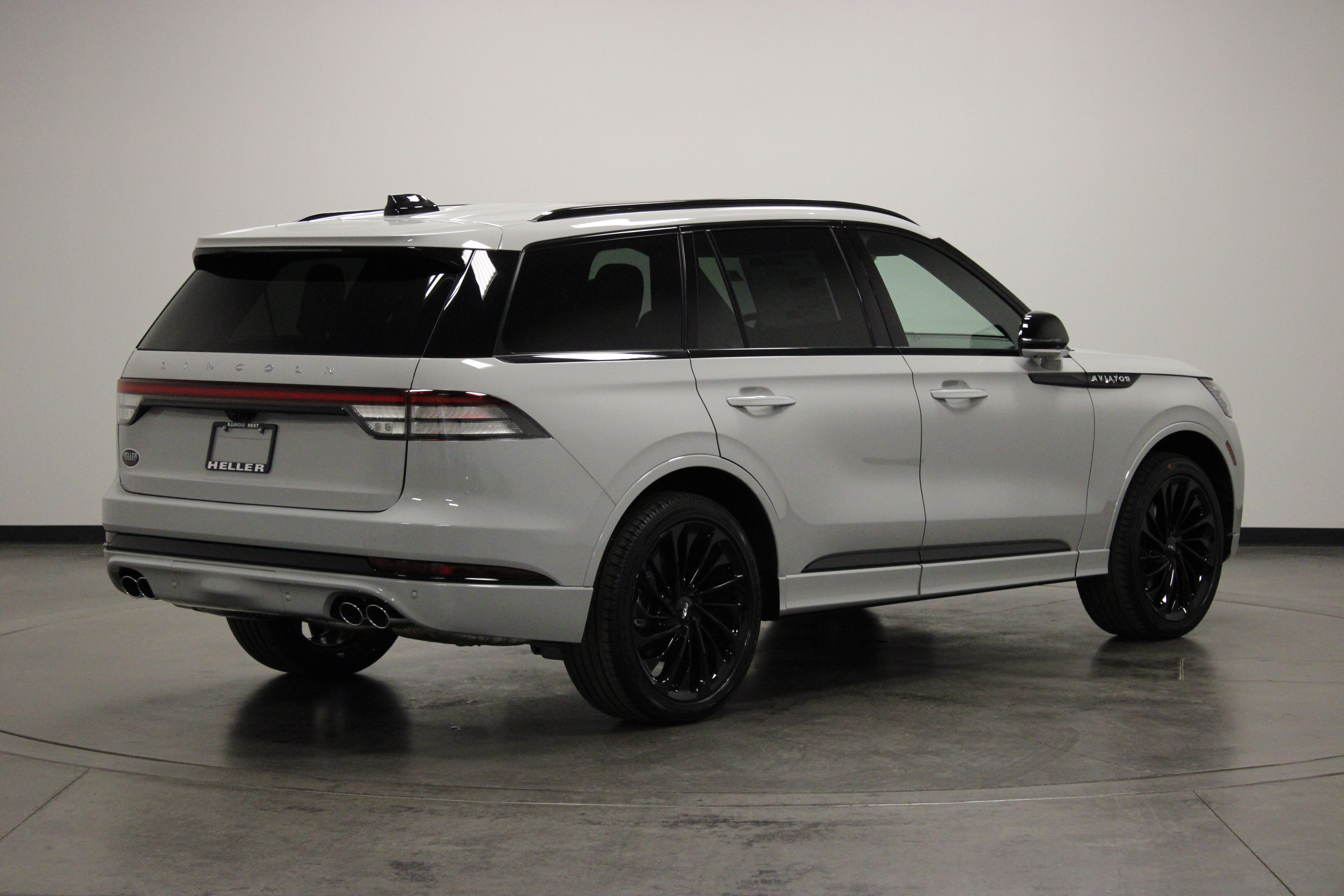 New 2027 Lincoln Aviator Reserve AWD/4WD image 8
