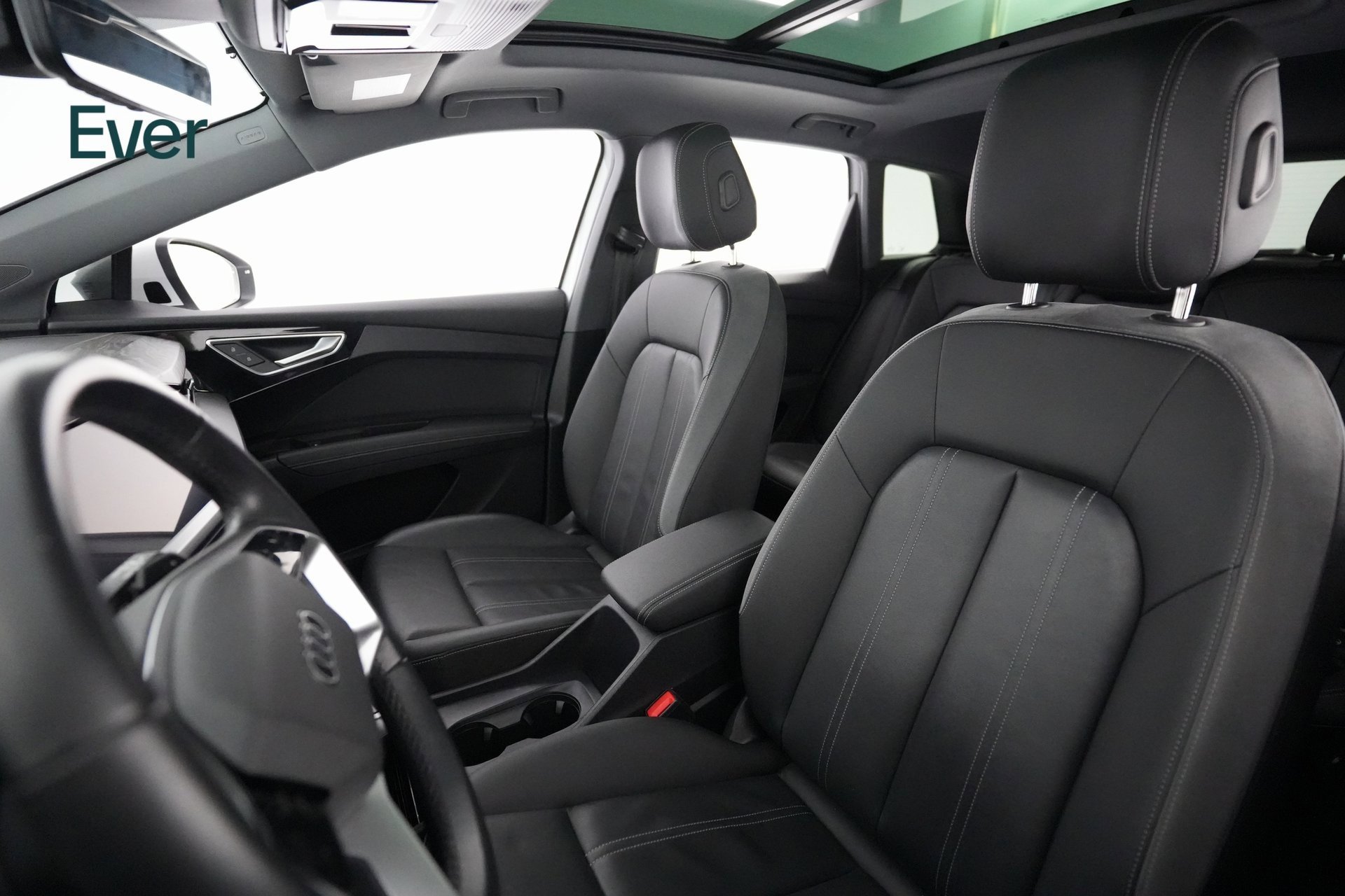 Used 2024 Audi Q4 e-tron Premium w/ Convenience Package image 7