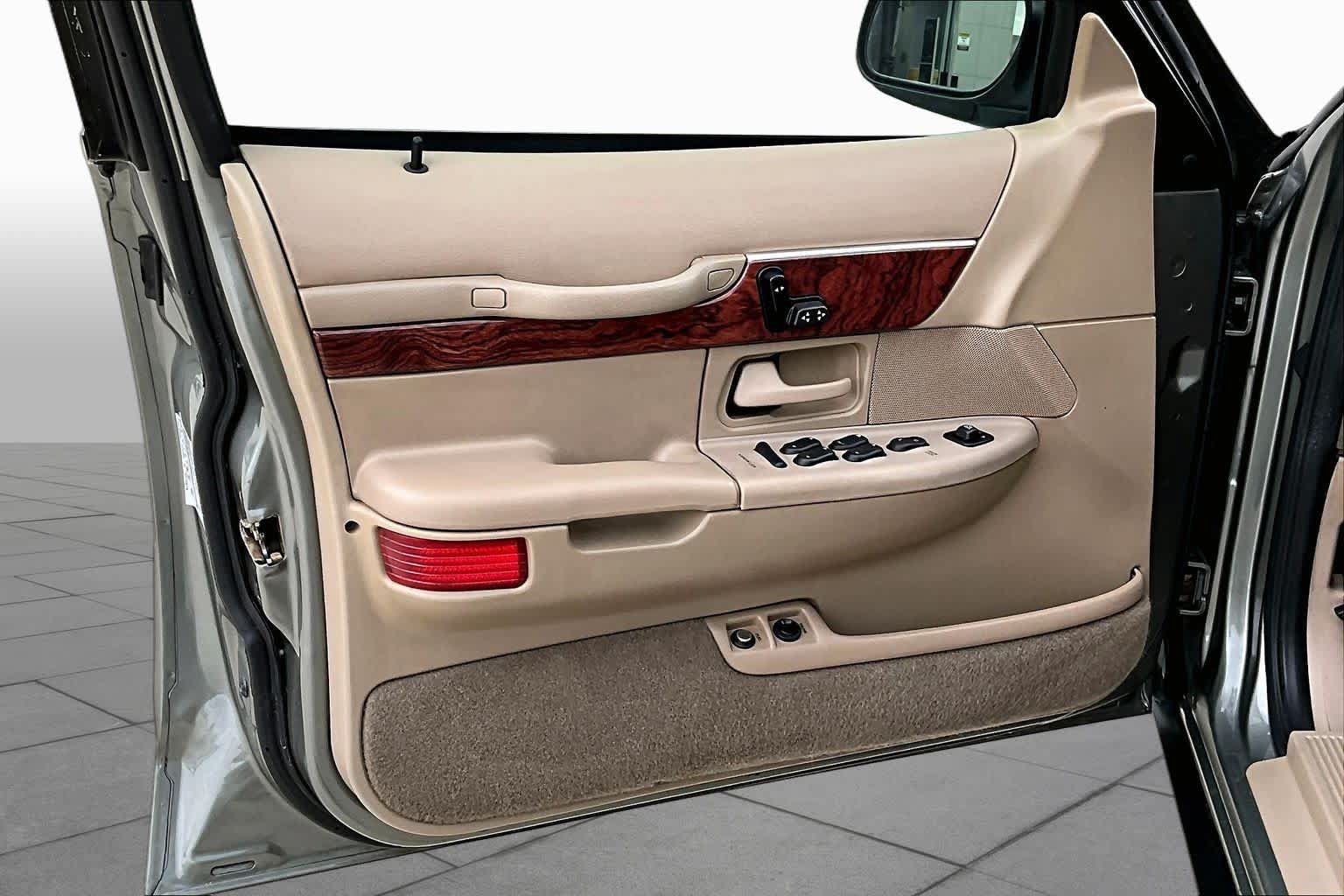 Used 2002 Mercury Grand Marquis LS RWD image 19