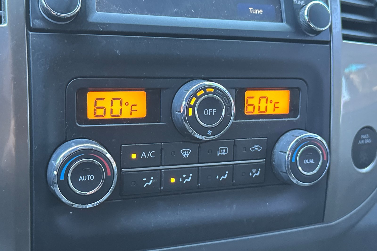 Used 2016 Nissan Frontier SL image 20