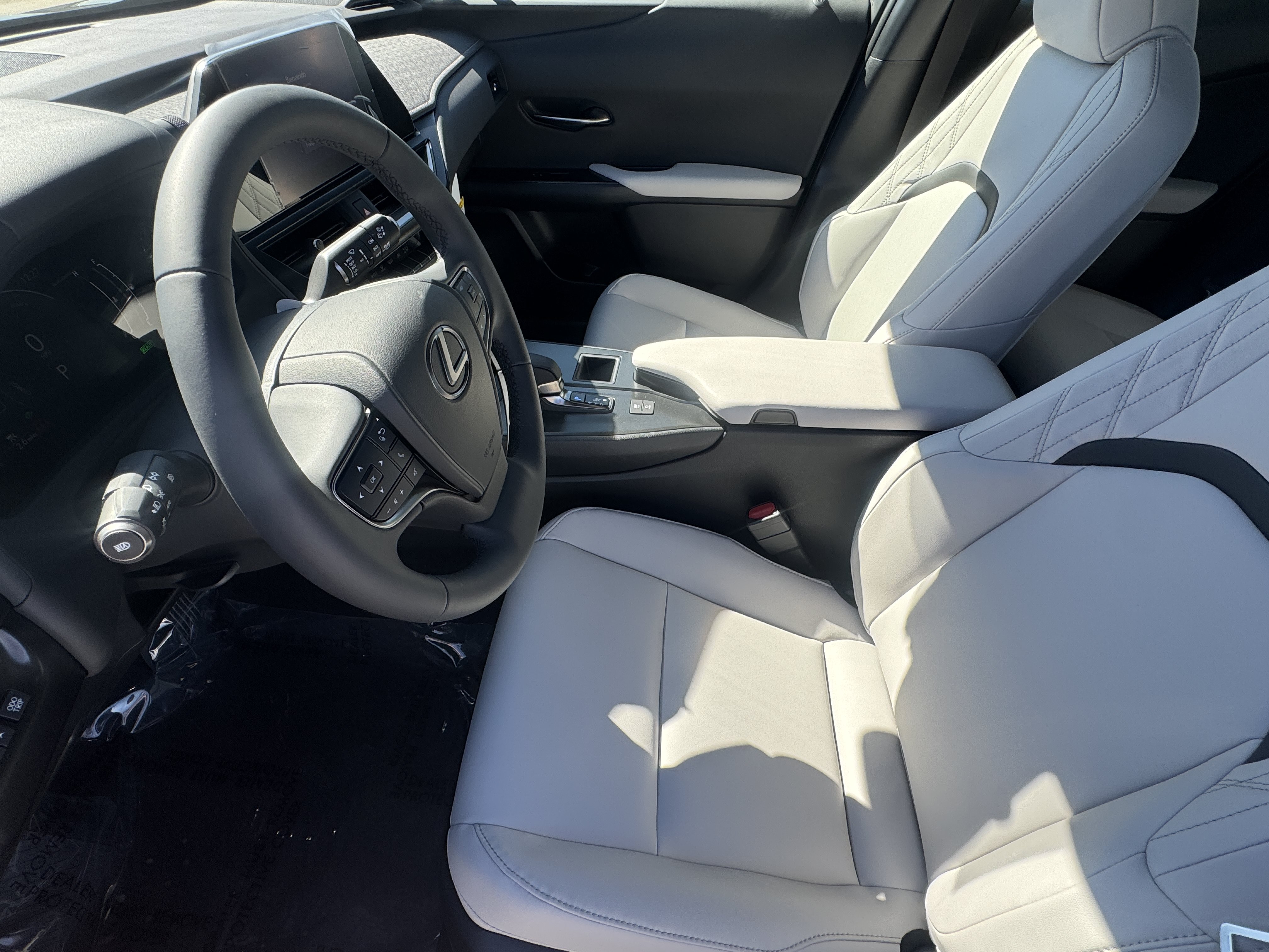 New 2026 Lexus UX 300h FWD image 21