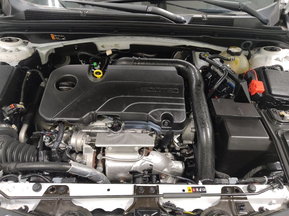 Used 2022 Chevrolet Malibu LT FWD image 30