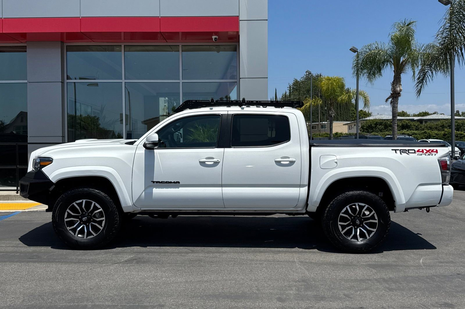 Used 2023 Toyota Tacoma TRD Sport w/ Black Out Package (TMS) AWD/4WD image 8
