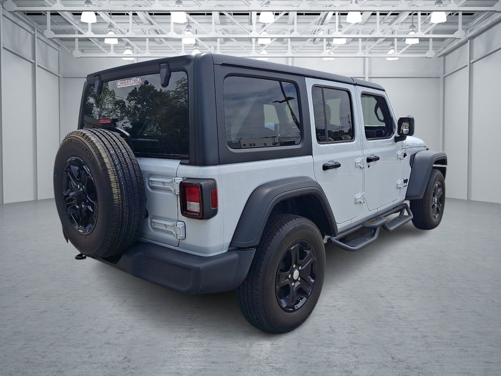 Used 2022 Jeep Wrangler Unlimited Sport AWD/4WD image 5