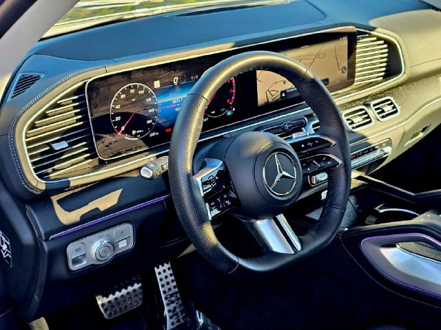 Certified 2026 Mercedes-Benz GLS 450 4MATIC image 18