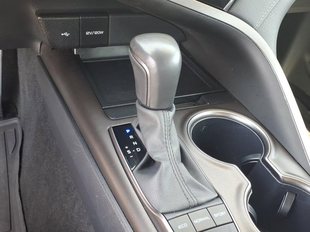 Certified 2024 Toyota Camry SE w/ Convenience Package image 13