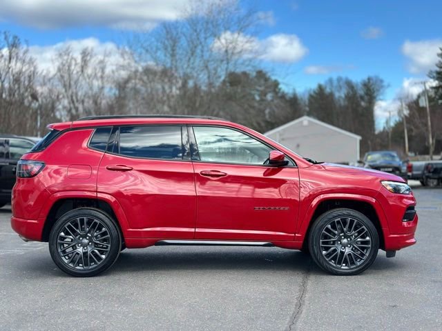 Used 2022 Jeep Compass High Altitude w/ (RED) Package image 7
