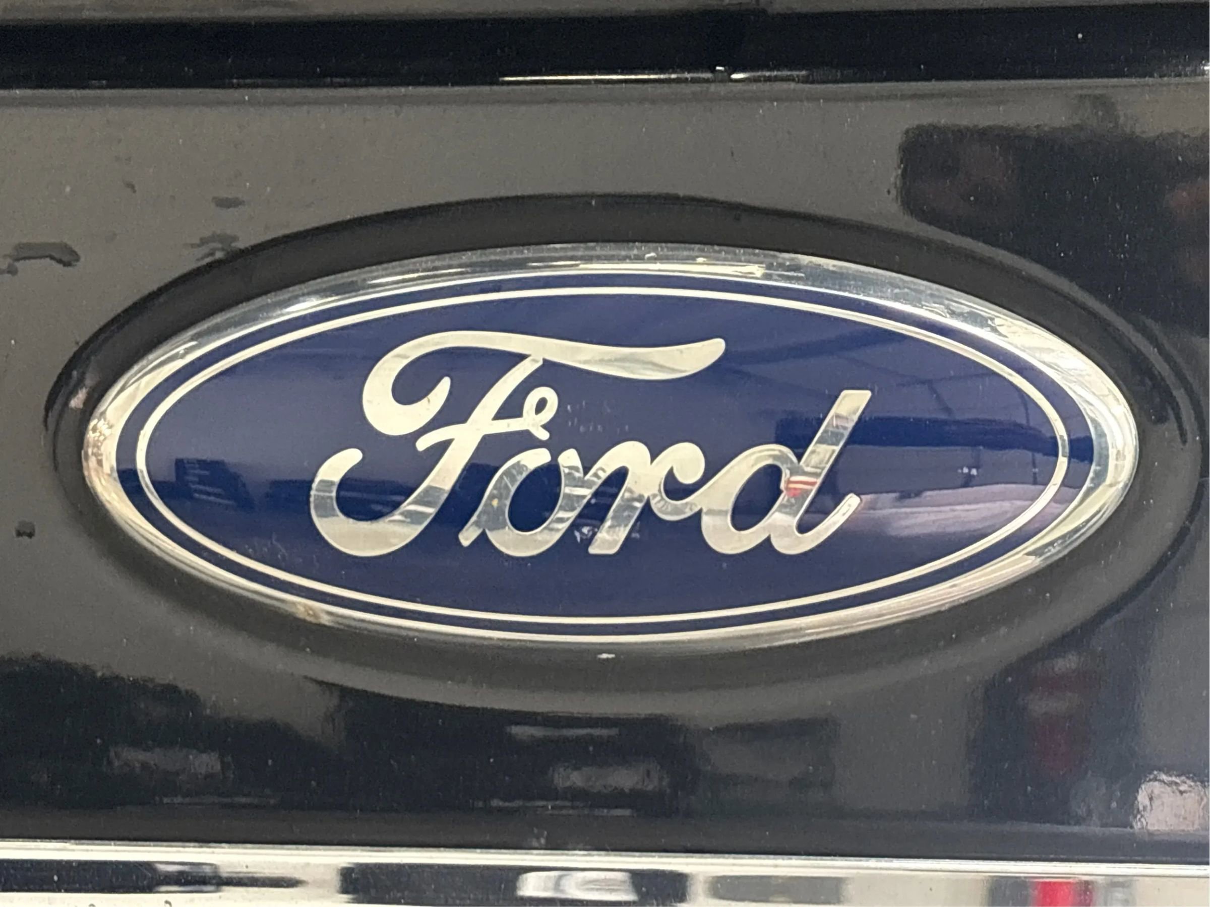 Used 2012 Ford Expedition Limited image 36