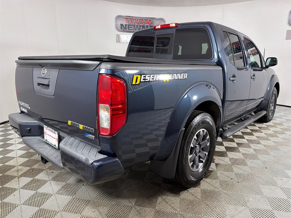 Used 2018 Nissan Frontier SV image 3