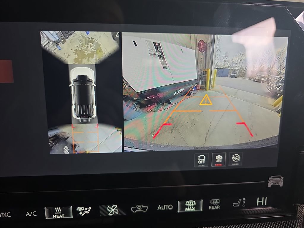 New 2026 GMC Hummer EV SUV w/ LPO, Dark Essentials Package image 24