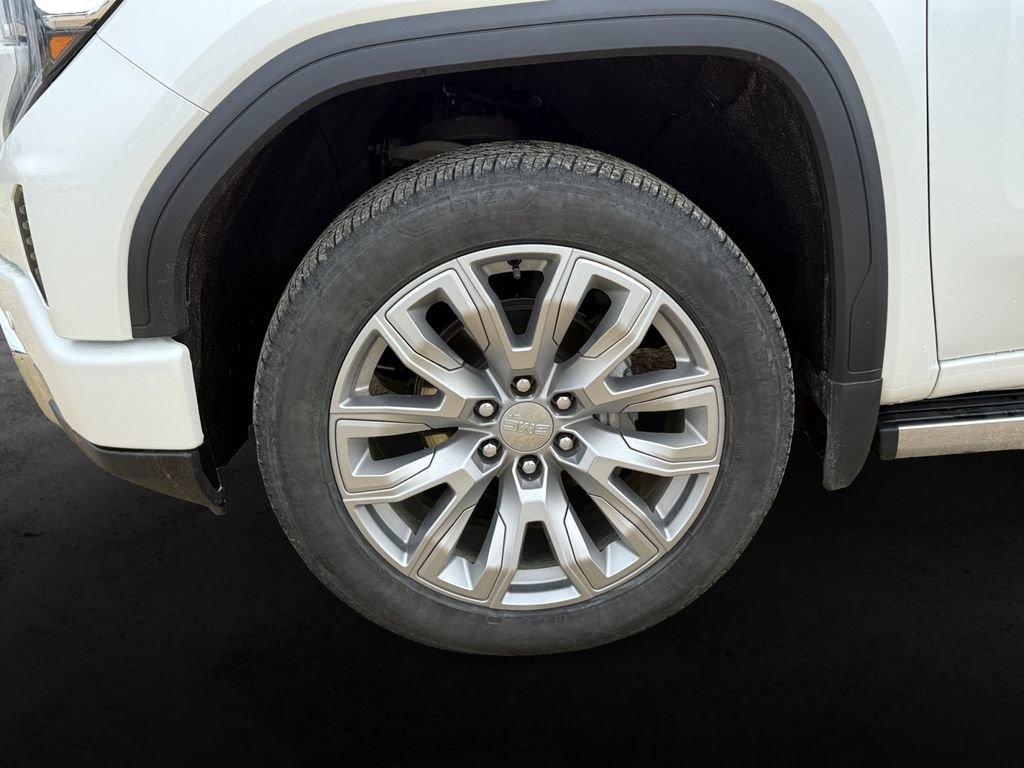 Used 2025 GMC Sierra 1500 Denali w/ Denali Reserve Package AWD/4WD image 13