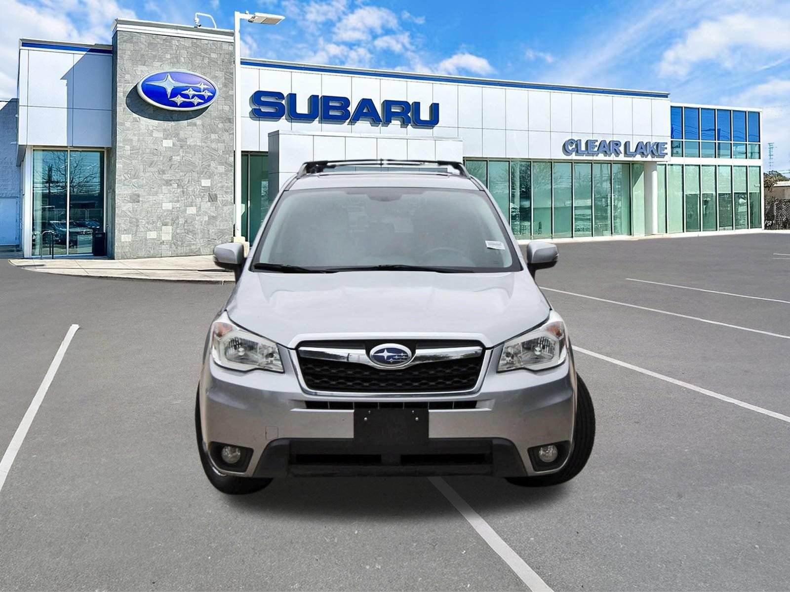 Used 2015 Subaru Forester 2.5i Touring w/ Eyesight & Navigation System AWD/4WD image 2