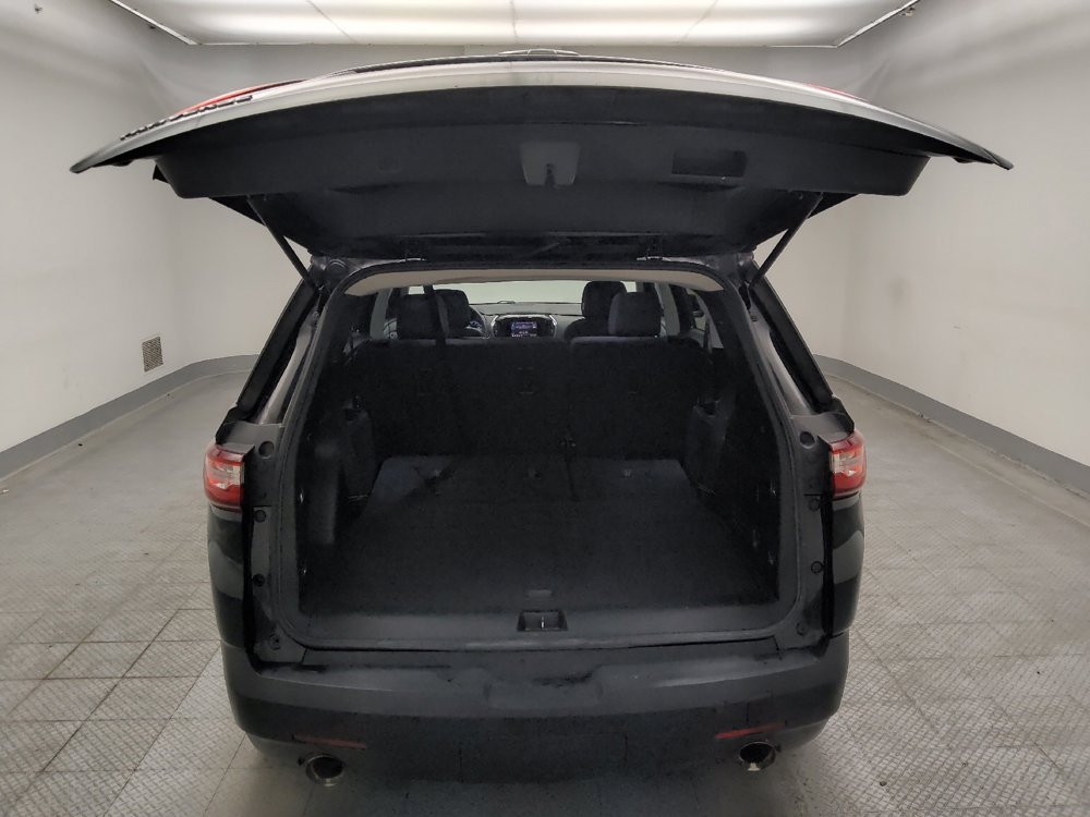 Used 2021 Chevrolet Traverse LS FWD image 29