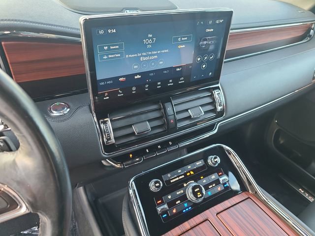 Used 2024 Lincoln Navigator Premiere AWD/4WD image 32