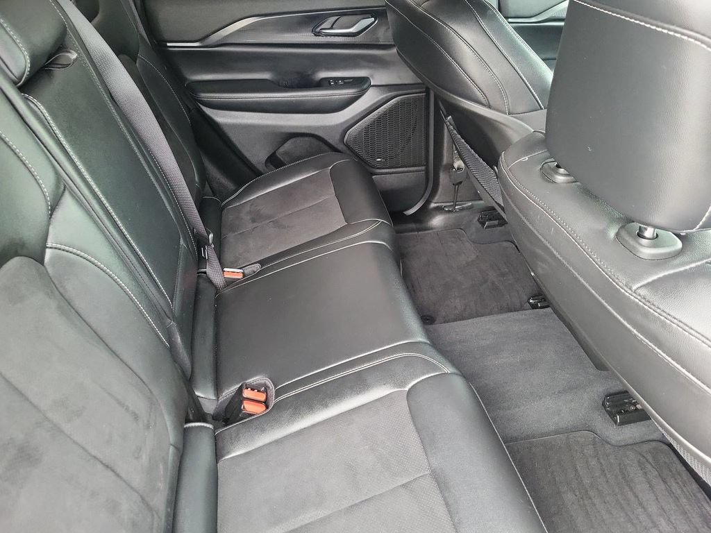 Used 2024 Jeep Grand Cherokee Altitude AWD/4WD image 33