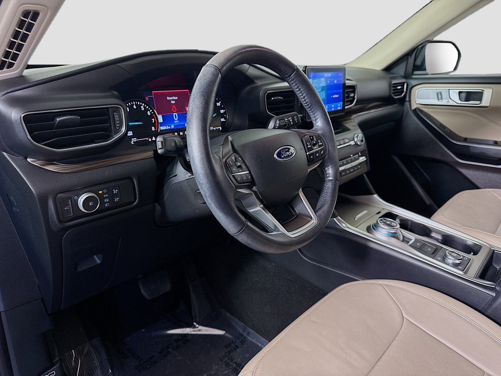 Used 2020 Ford Explorer Limited image 23