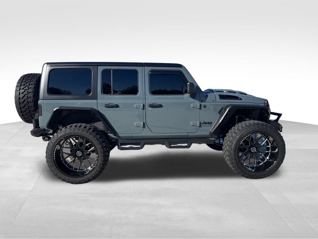 Used 2024 Jeep Wrangler Sport S image 8