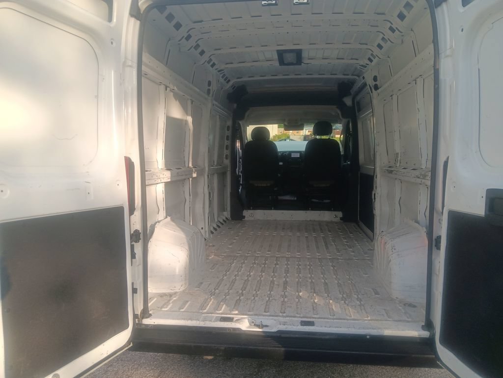 Used 2024 RAM ProMaster 2500 w/ Convenience Group FWD image 21