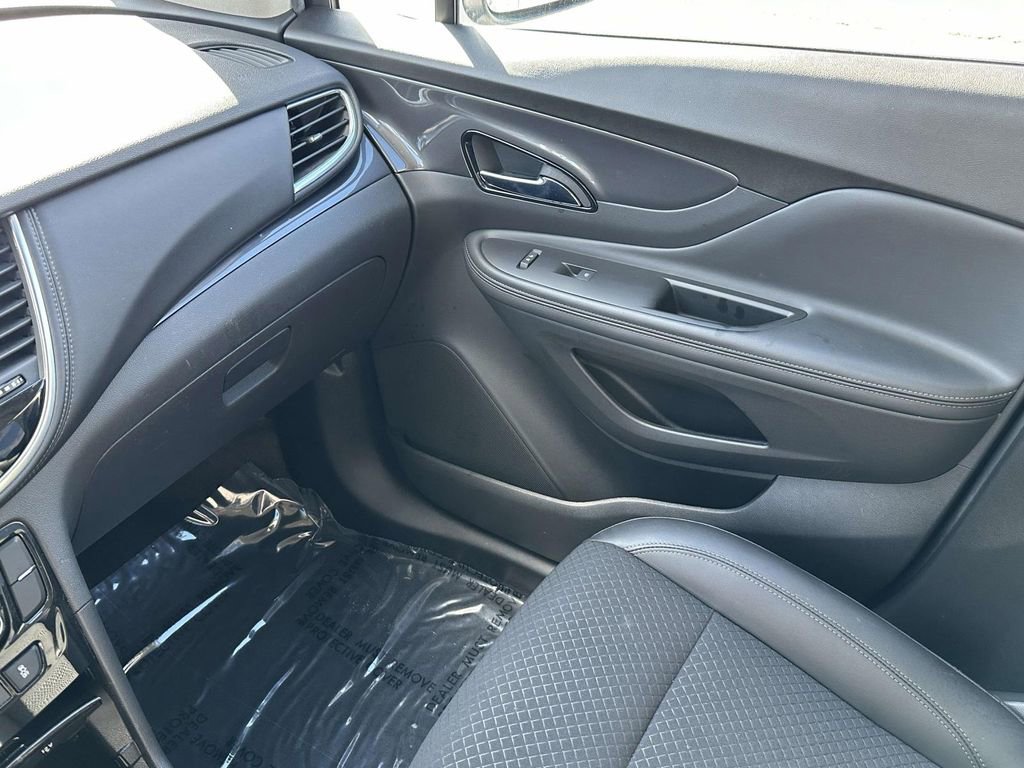 Certified 2022 Buick Encore Preferred w/ Safety Package II image 31