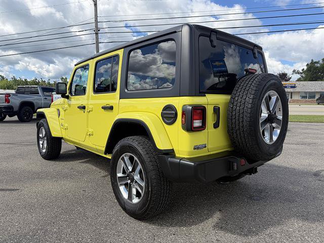 Used 2023 Jeep Wrangler Unlimited Sahara w/ Cold Weather Group AWD/4WD image 7