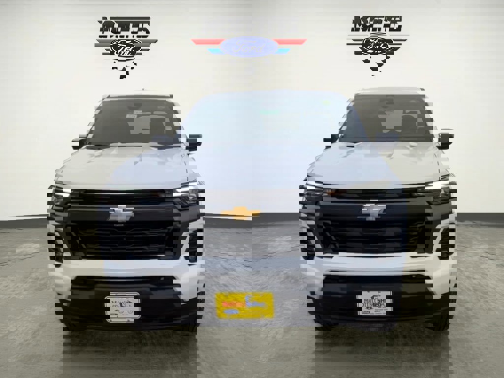 Used 2025 Chevrolet Colorado LT w/ LT Convenience Package image 8