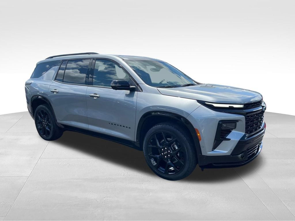 New 2026 Chevrolet Traverse RS w/ LPO, Floor Liner Package FWD image 7