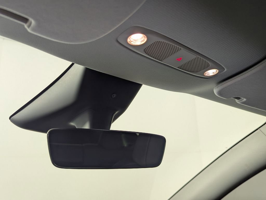 Used 2025 Tesla Model Y Performance image 46