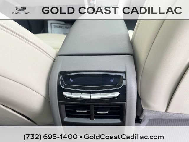 Used 2024 Cadillac XT5 Premium Luxury w/ LPO, Floor Liner Package AWD/4WD image 9