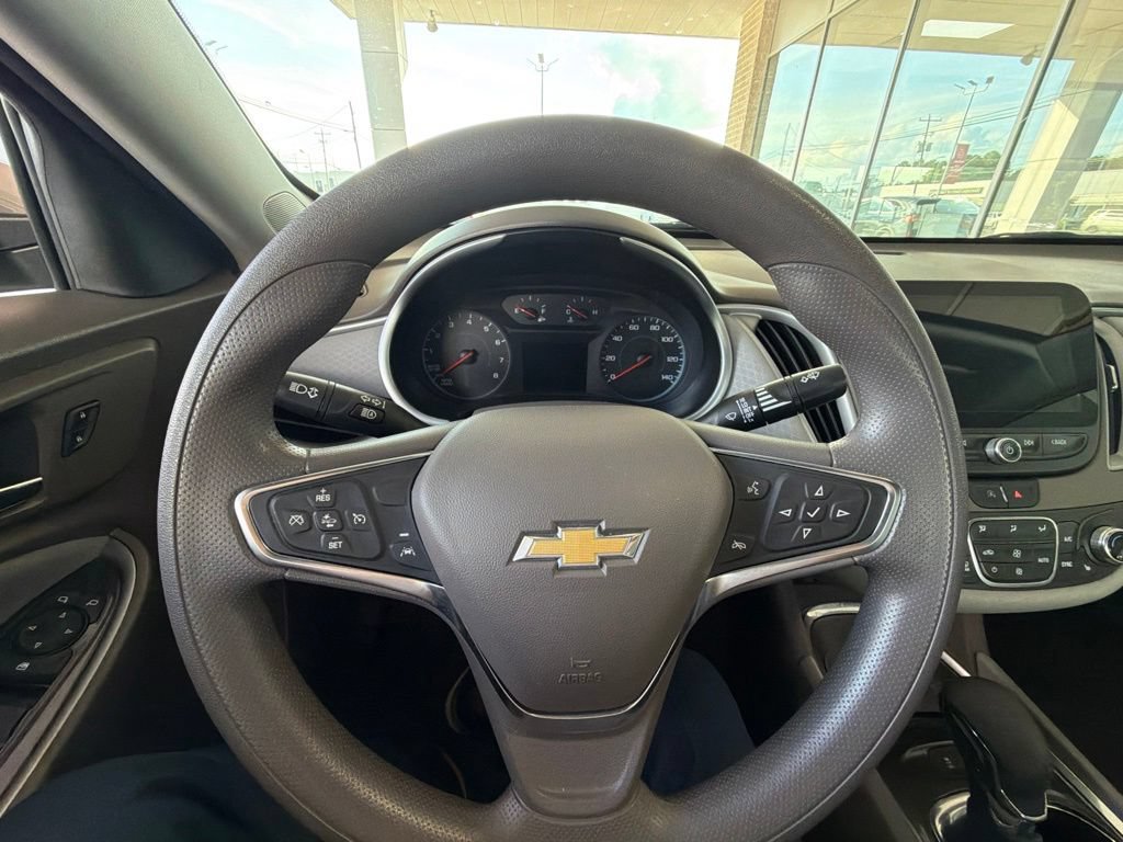 Used 2025 Chevrolet Malibu LT FWD image 22