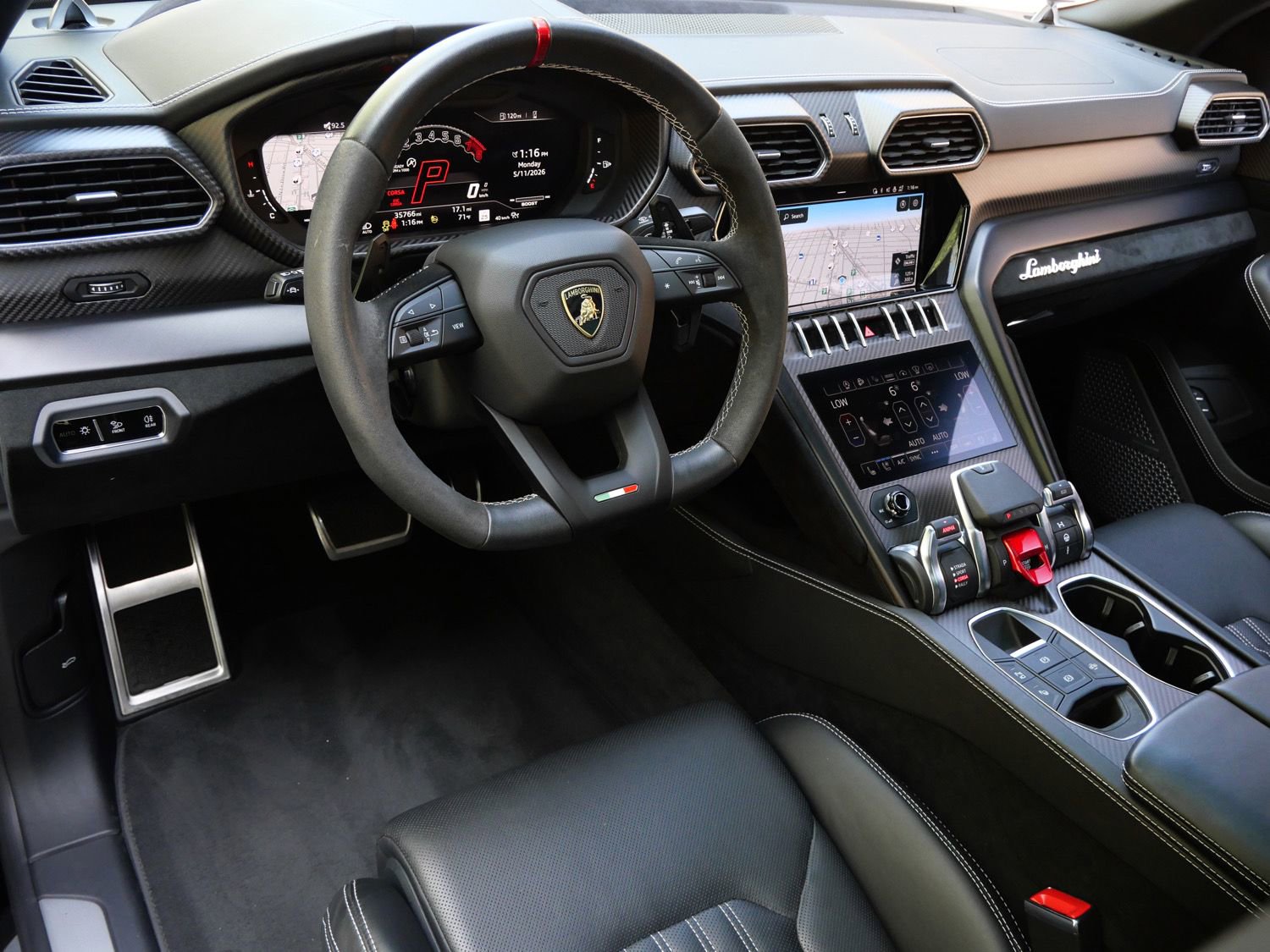 Used 2023 Lamborghini Urus Performante AWD/4WD image 20