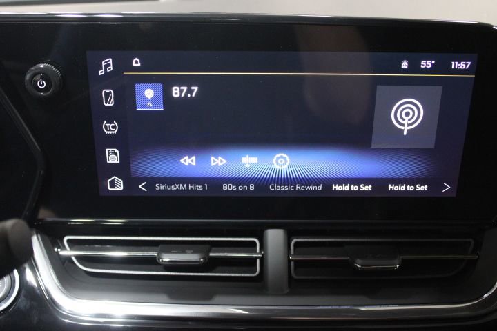 New 2026 Chevrolet Trax RS w/ Sunroof Package FWD image 47