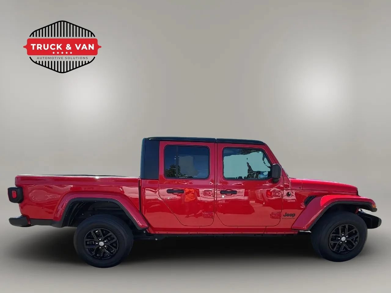 Used 2023 Jeep Gladiator Sport AWD/4WD image 7