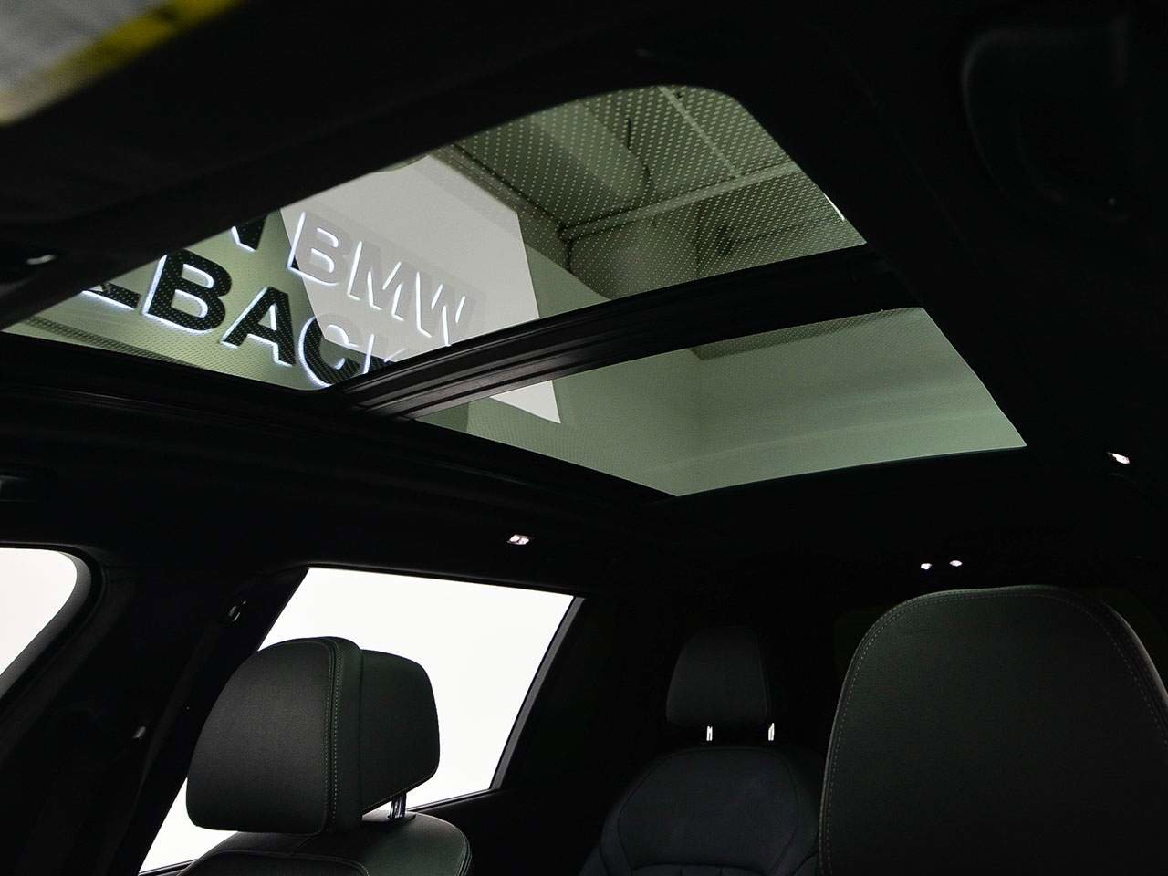 Used 2022 BMW X7 M50i image 8