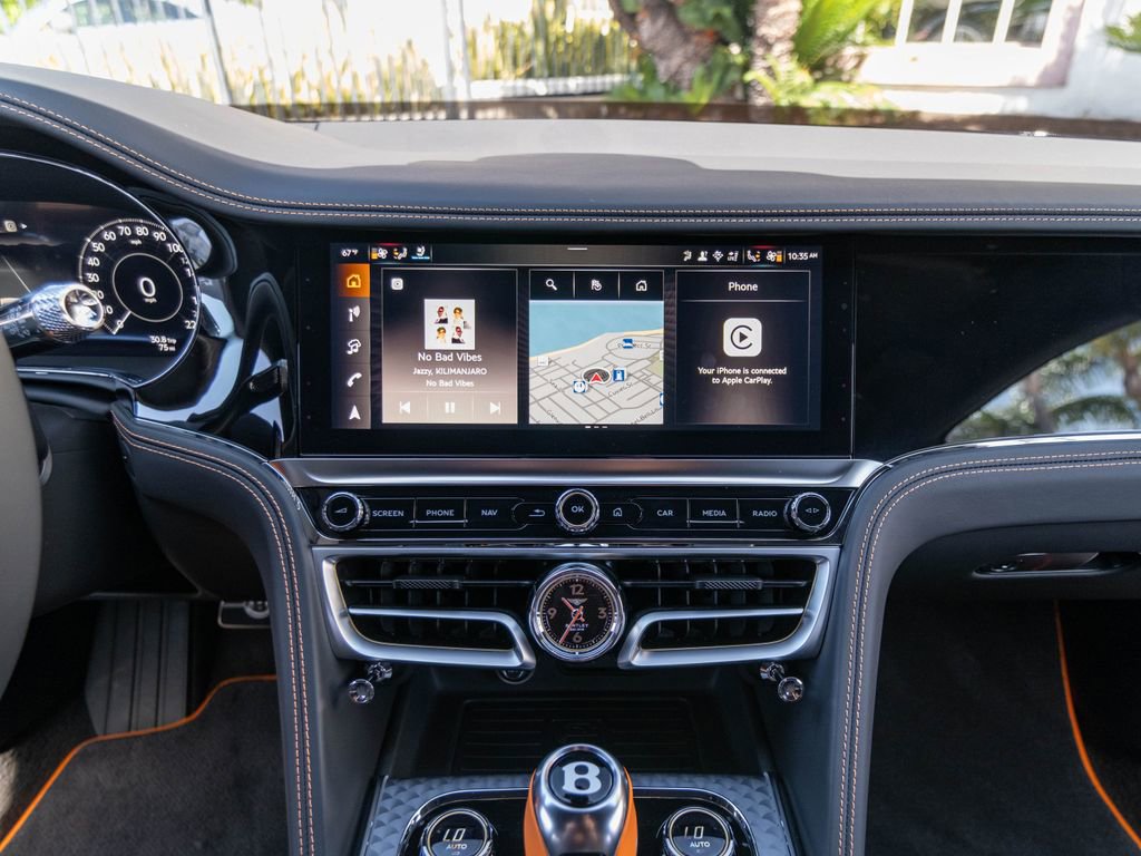 Used 2025 Bentley Flying Spur Plug-In Hybrid AWD/4WD image 34