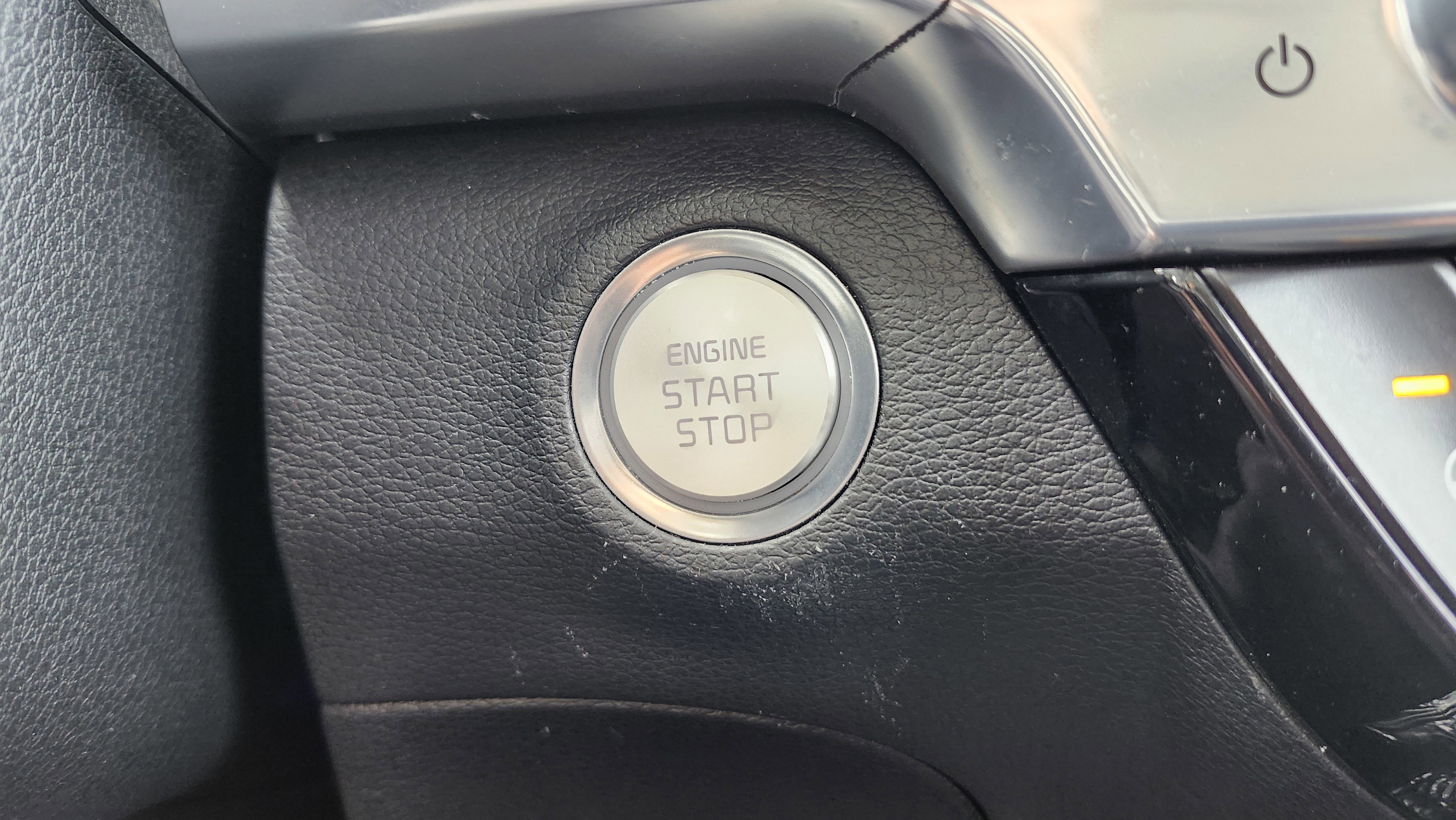 Used 2020 Kia Telluride EX w/ EX Premium Package image 9