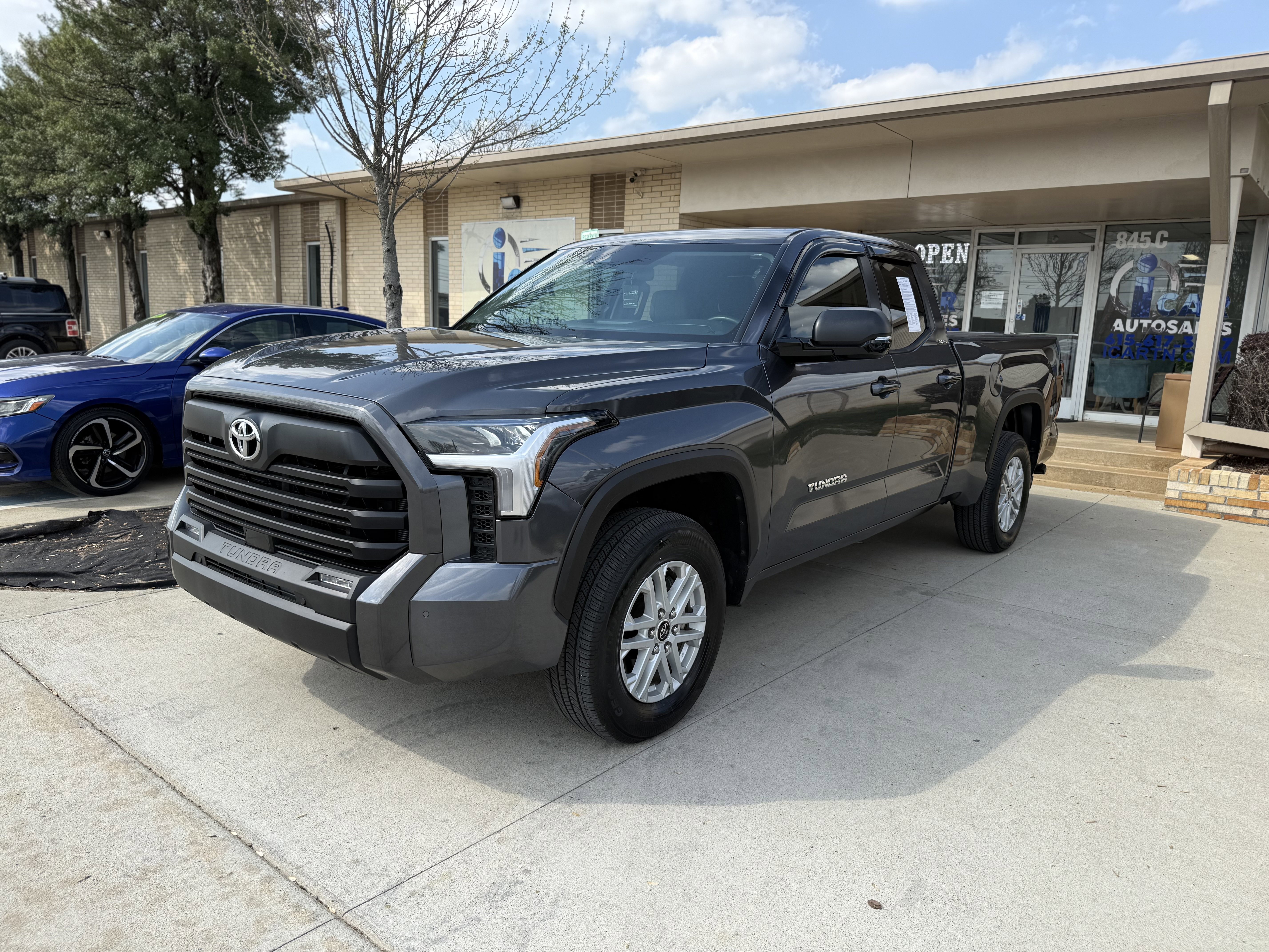 Used 2024 Toyota Tundra SR5 w/ SR5 Premium Package image 1
