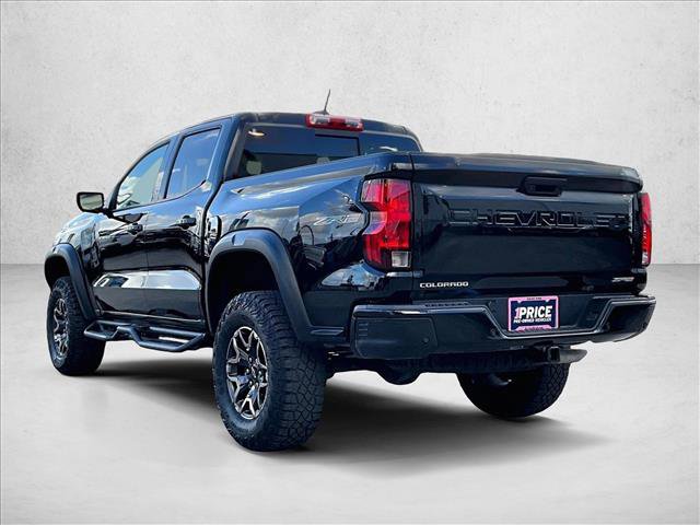 Used 2024 Chevrolet Colorado ZR2 w/ ZR2 Convenience Package III AWD/4WD image 13