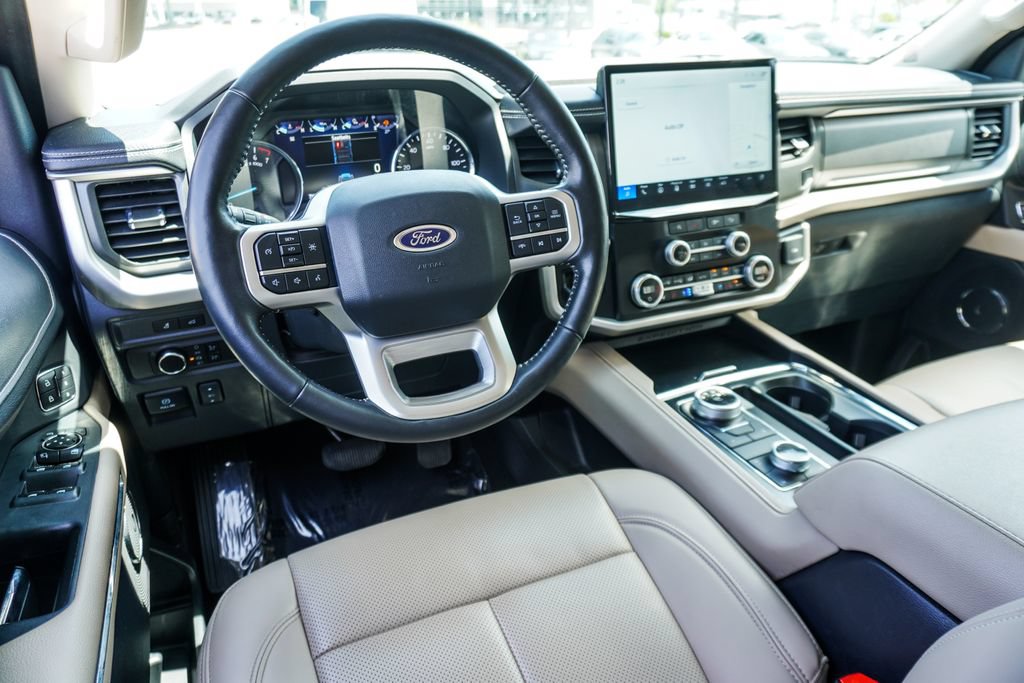 Used 2024 Ford Expedition Max XLT AWD/4WD image 14