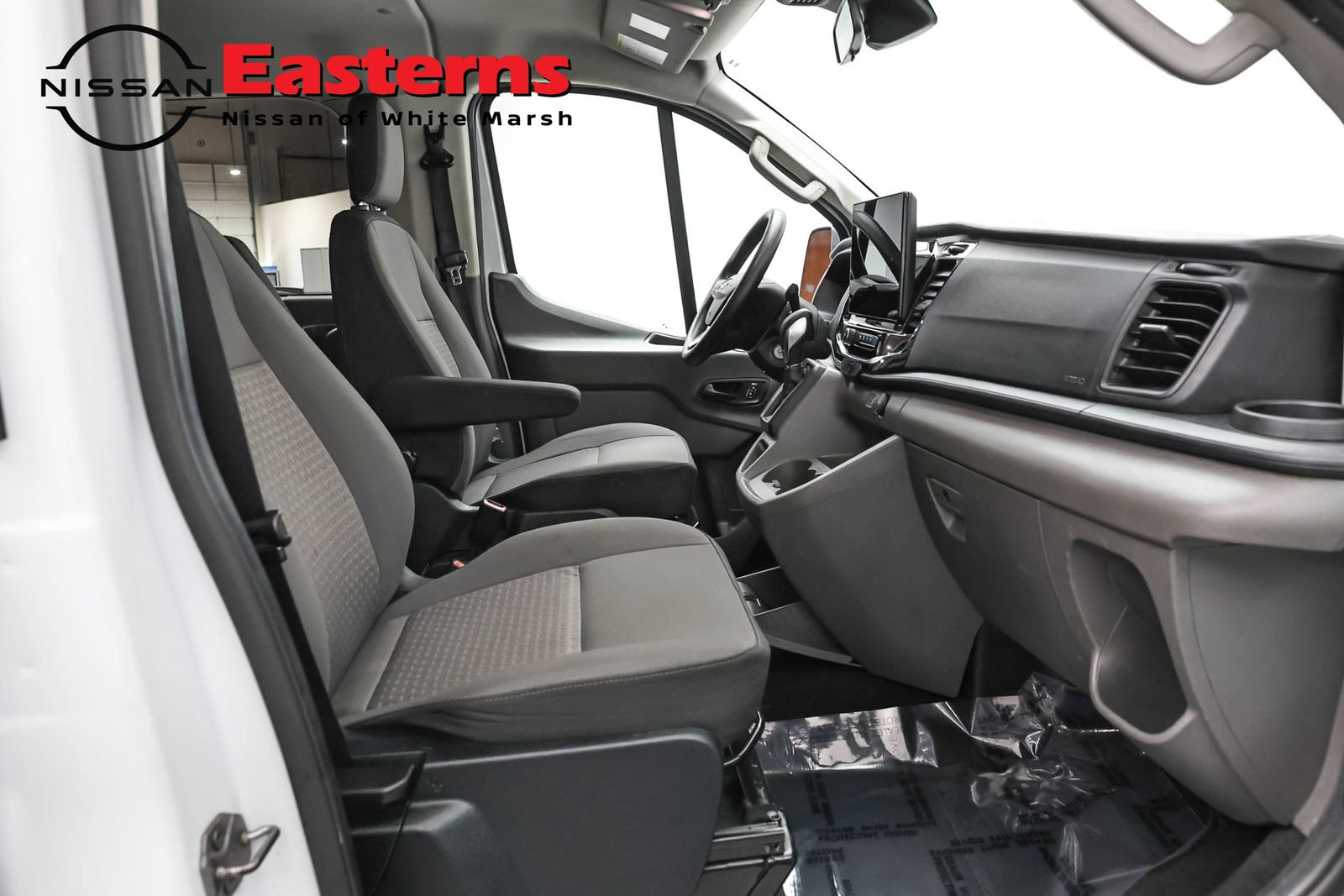 Used 2023 Ford Transit 350 XLT RWD image 22